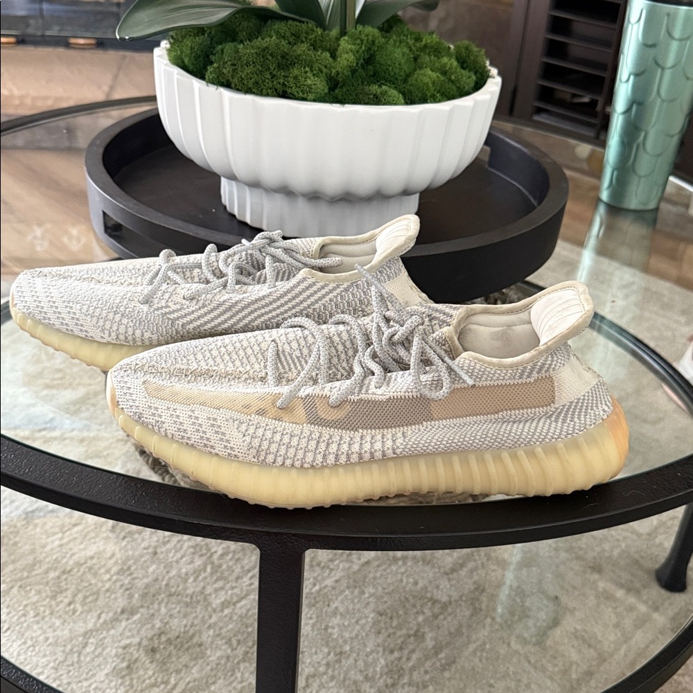 Adidas x Yeezy Boost 350 V2 in Lundmark Nylon